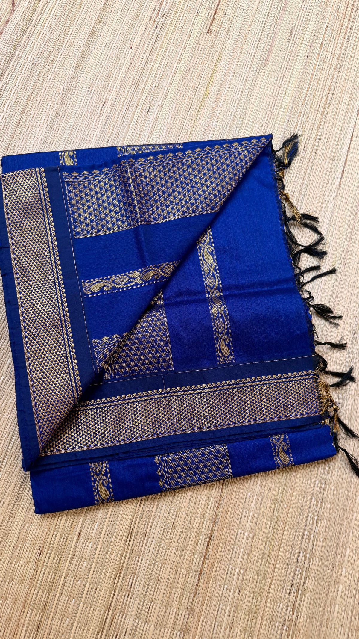 Kalyani cotton- Neeli