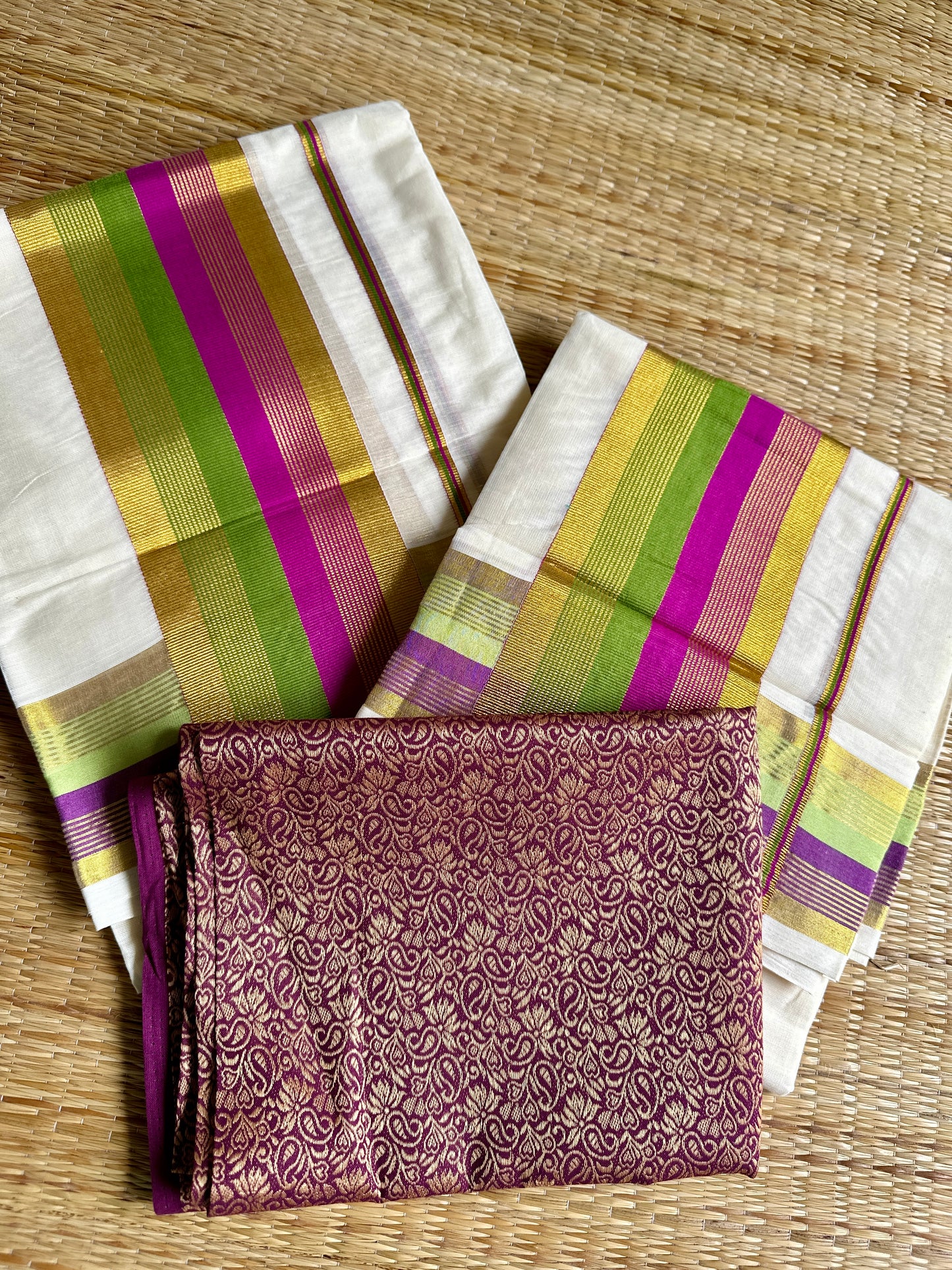 രോഹിണി 🦩 (Set mund with Blouse piece)