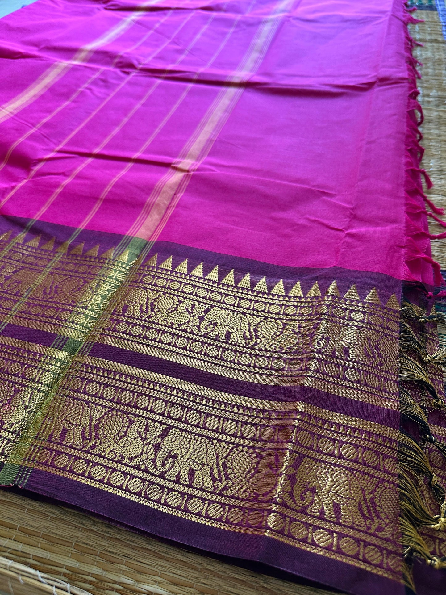 Poonguzhal 💜💚✨