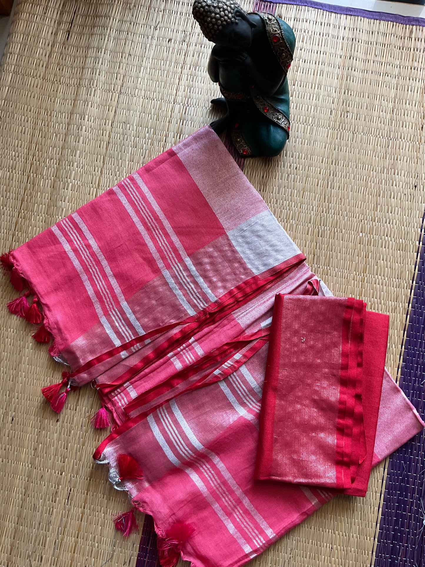 Rosy Bae 🌷( Pink - Red Linen Soft Cotton Saree with Matching Blouse piece)