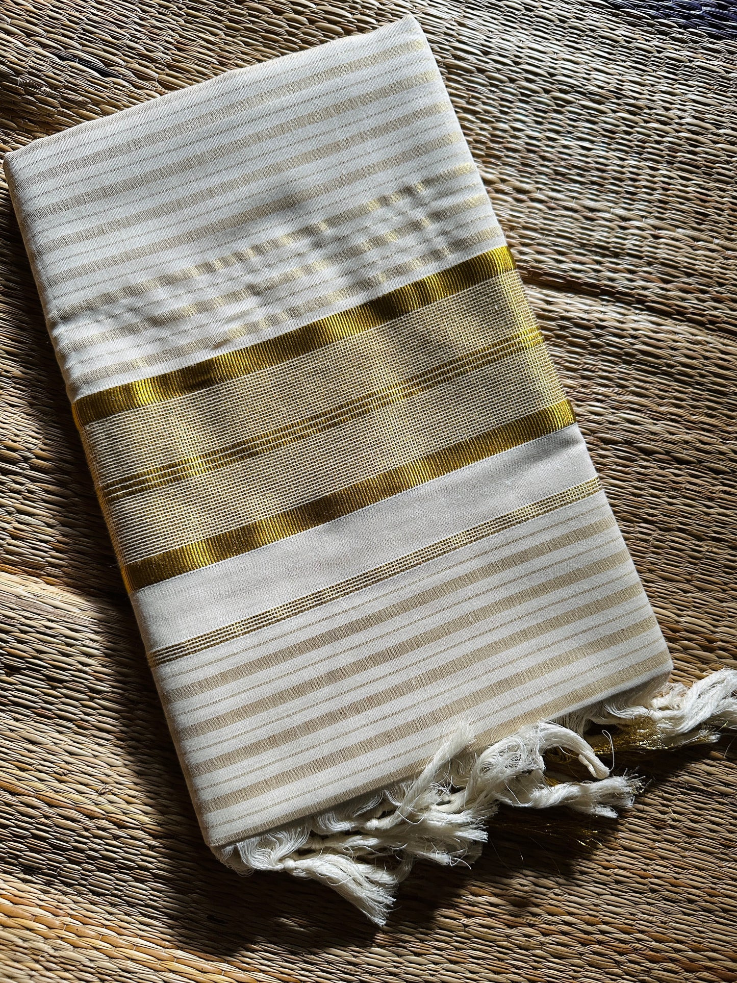 വിശാഖം(saree comes with a matching running blouse)