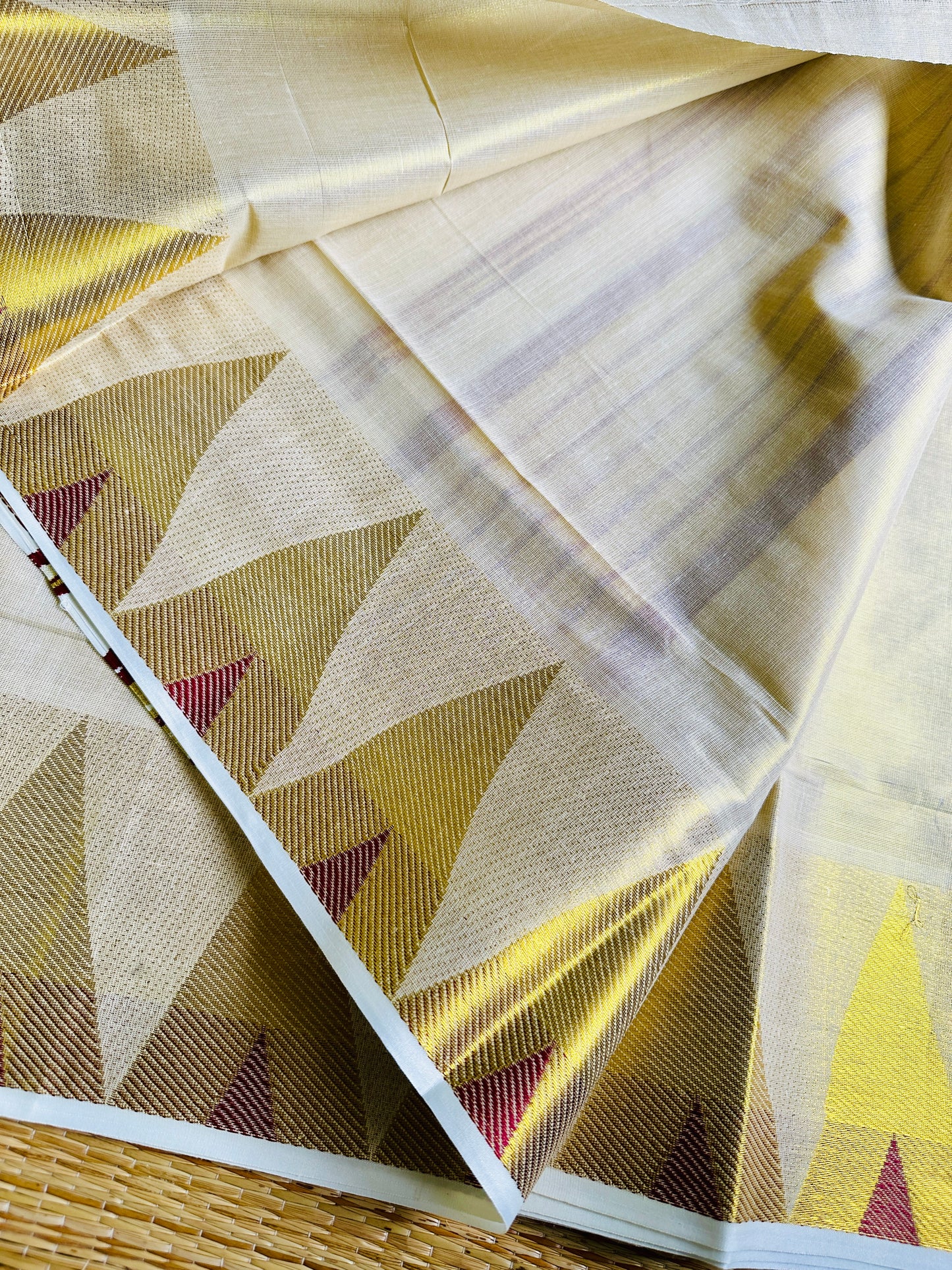 ദേവി 🧚 (Setsaree with running Blouse piece)