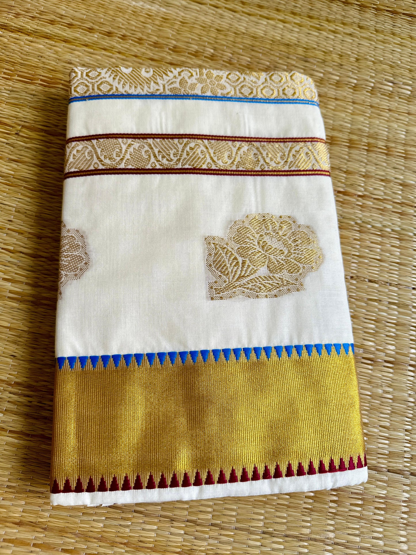മാധവ 💛 (Setsaree with Running Blouse piece)