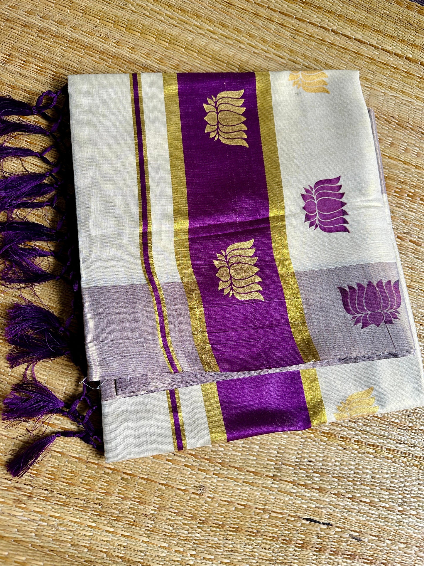 നളിനി 💜(Set saree with running blouse)