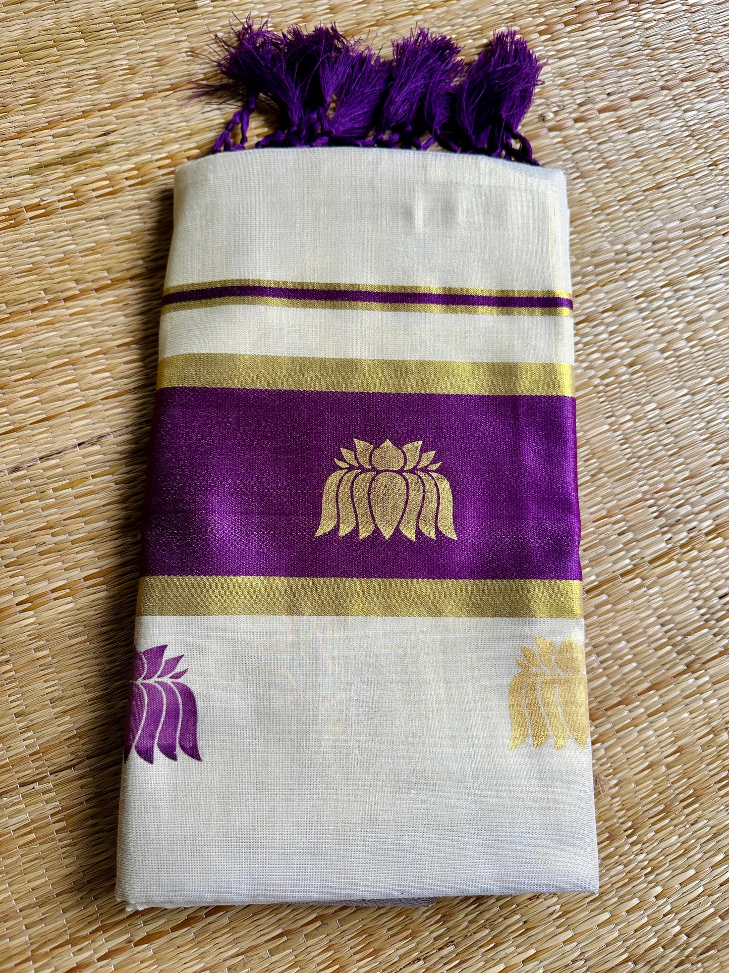 നളിനി 💜(Set saree with running blouse)