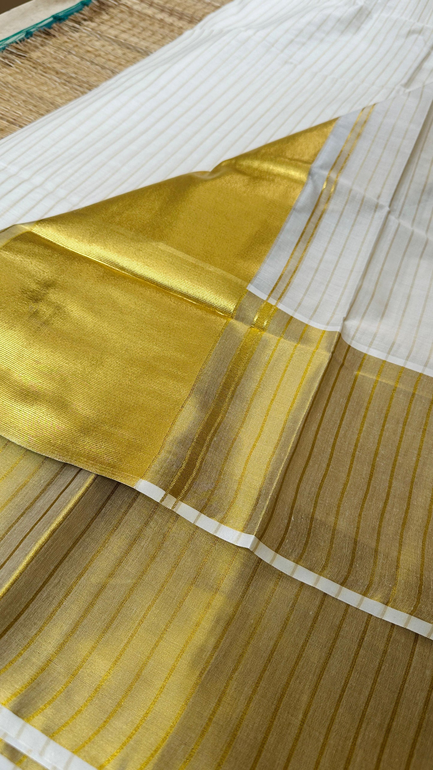 മന്ദാര ✨(Setsaree with running Blouse piece)