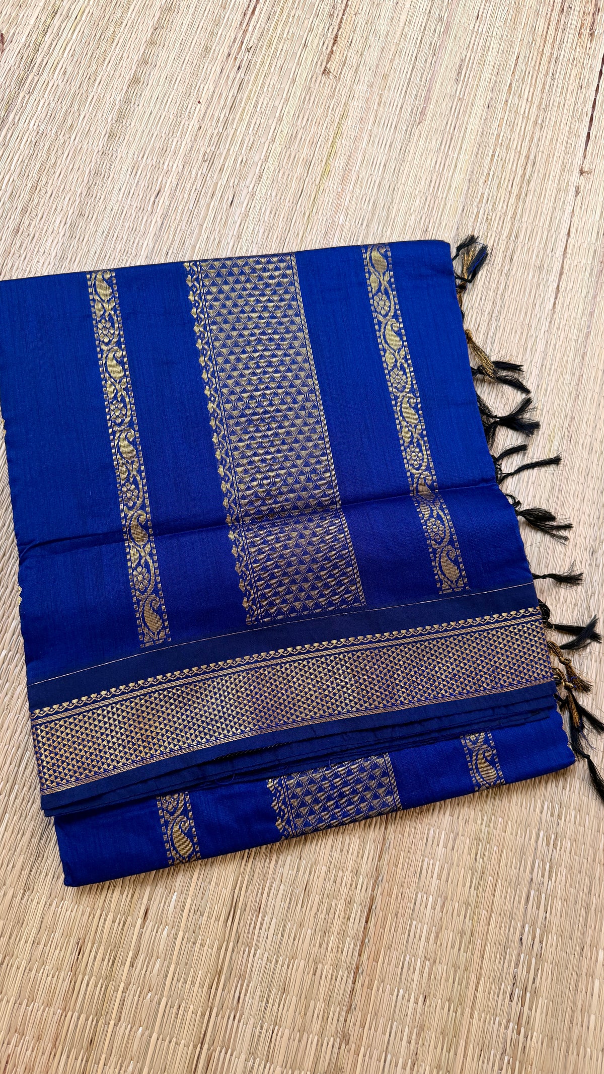 Kalyani cotton- Neeli