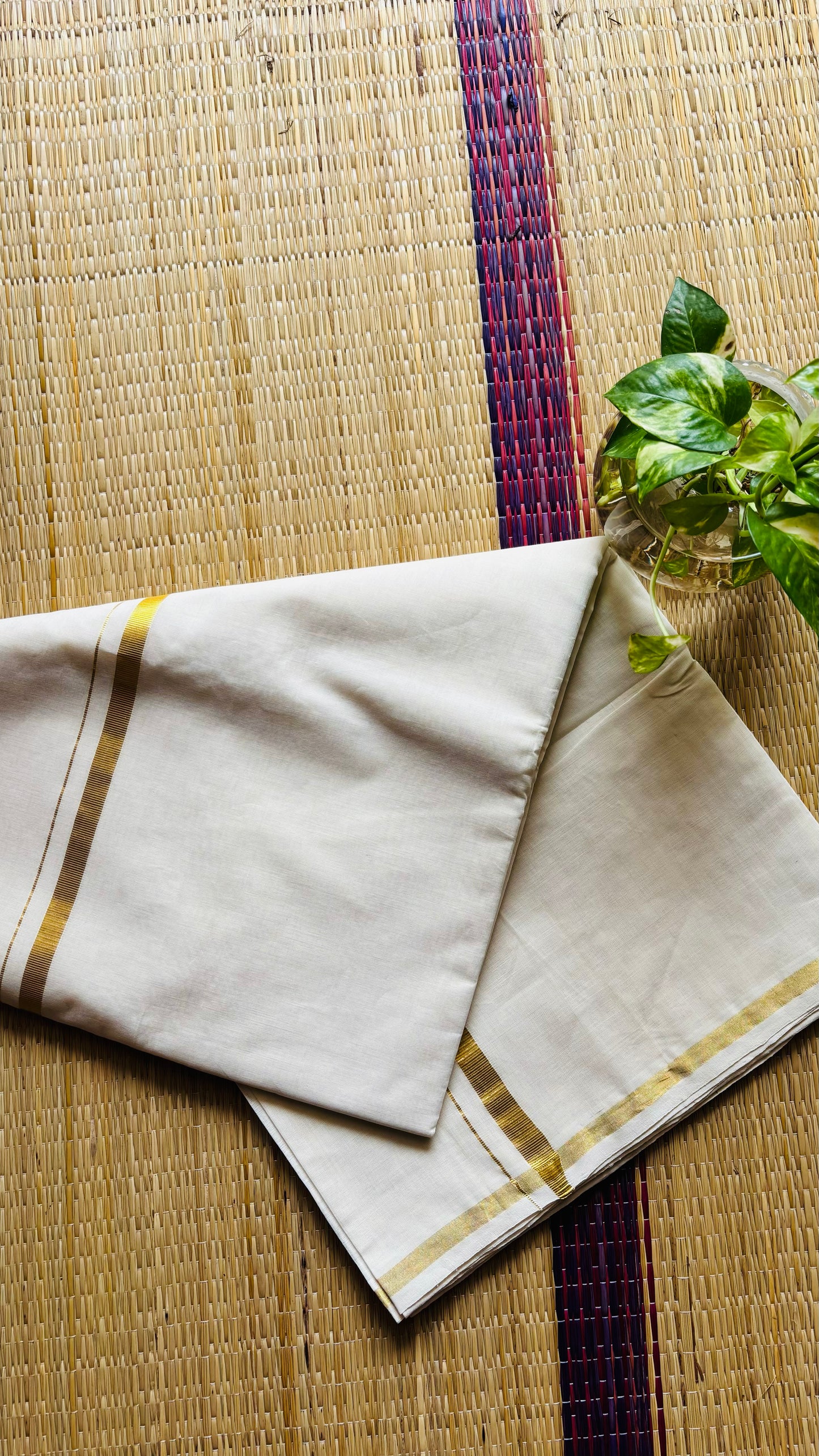 Handloom Goldenkara✨(without BP)