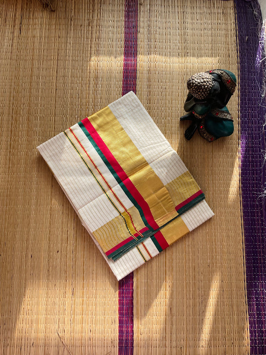 കുന്നിക്കുരു🌹  (Set saree with running blouse)