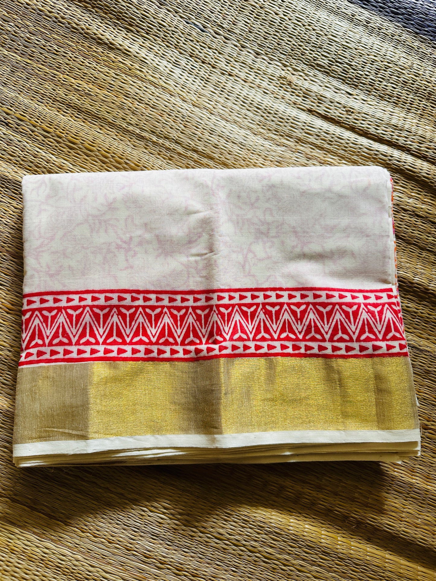 ചിത്തിര(saree comes with a matching running blouse)