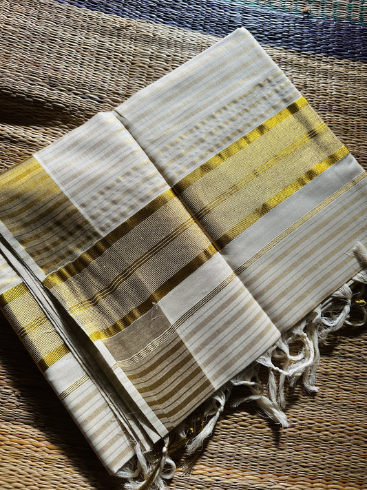 വിശാഖം(saree comes with a matching running blouse)