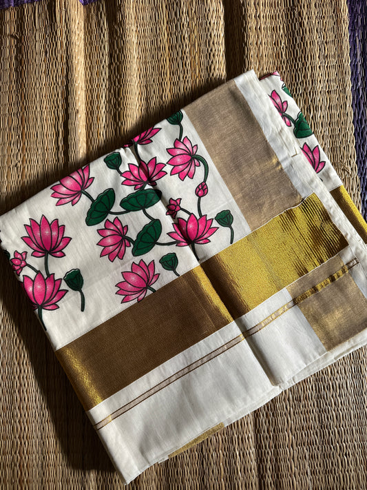 അനിഴം(saree comes with a matching running blouse)