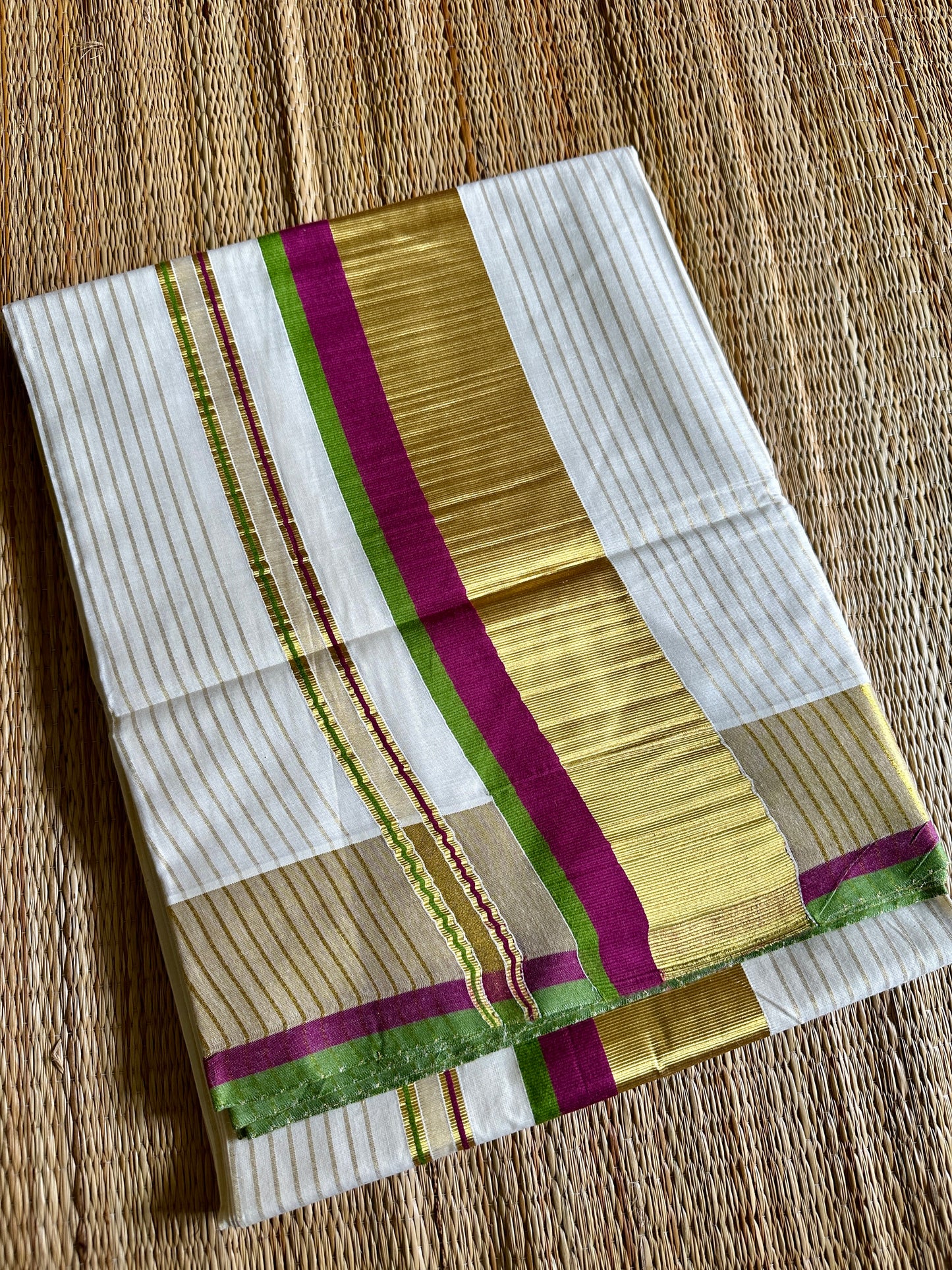 തുളസി🌿(saree comes with a matching running blouse) Prebooking dispatch on Aug 20
