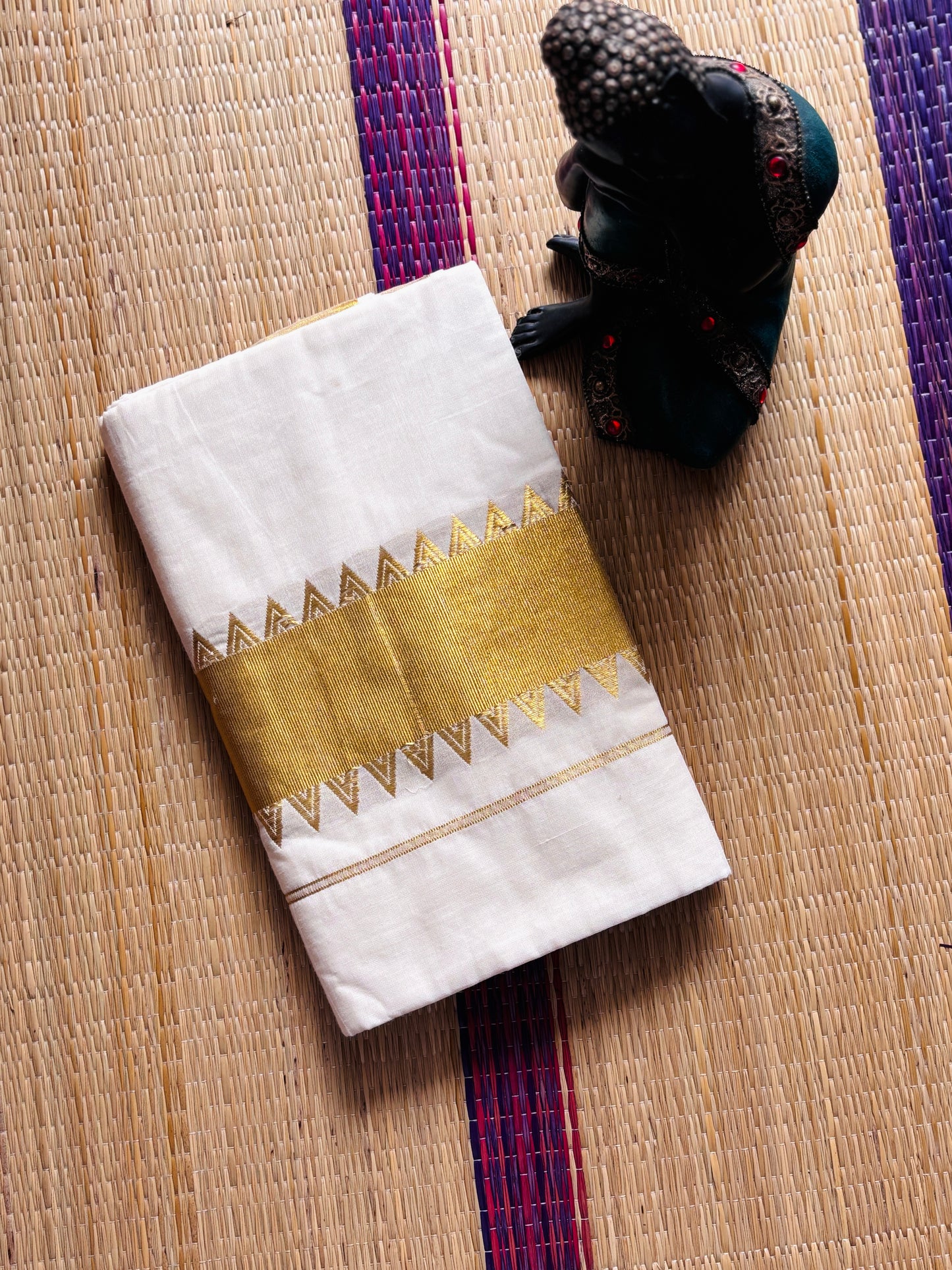 കളഭം🧡  ( Set saree with running Blouse piece)