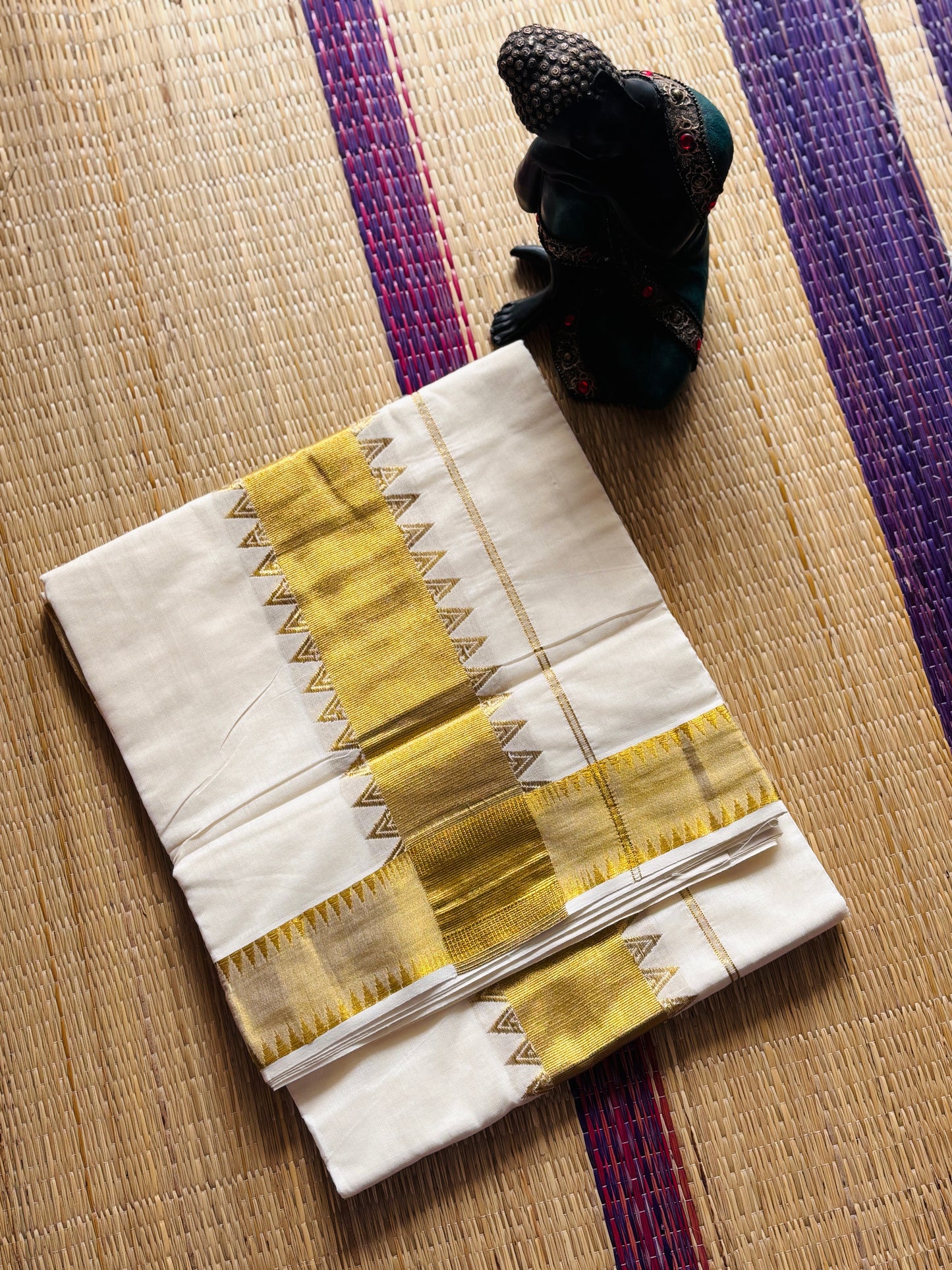 കളഭം🧡  ( Set saree with running Blouse piece)