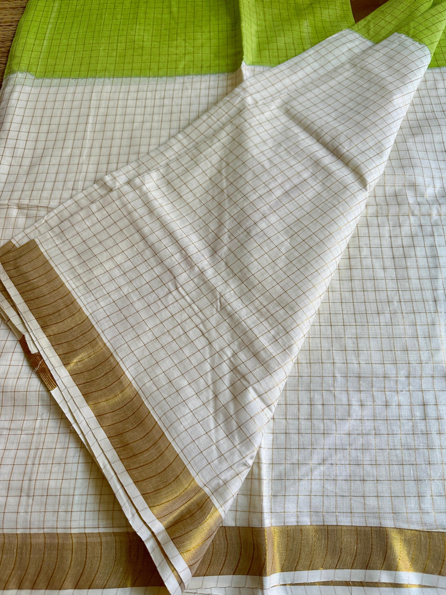 ഹരിത🌿 (Set saree with Running  Blouse piece)