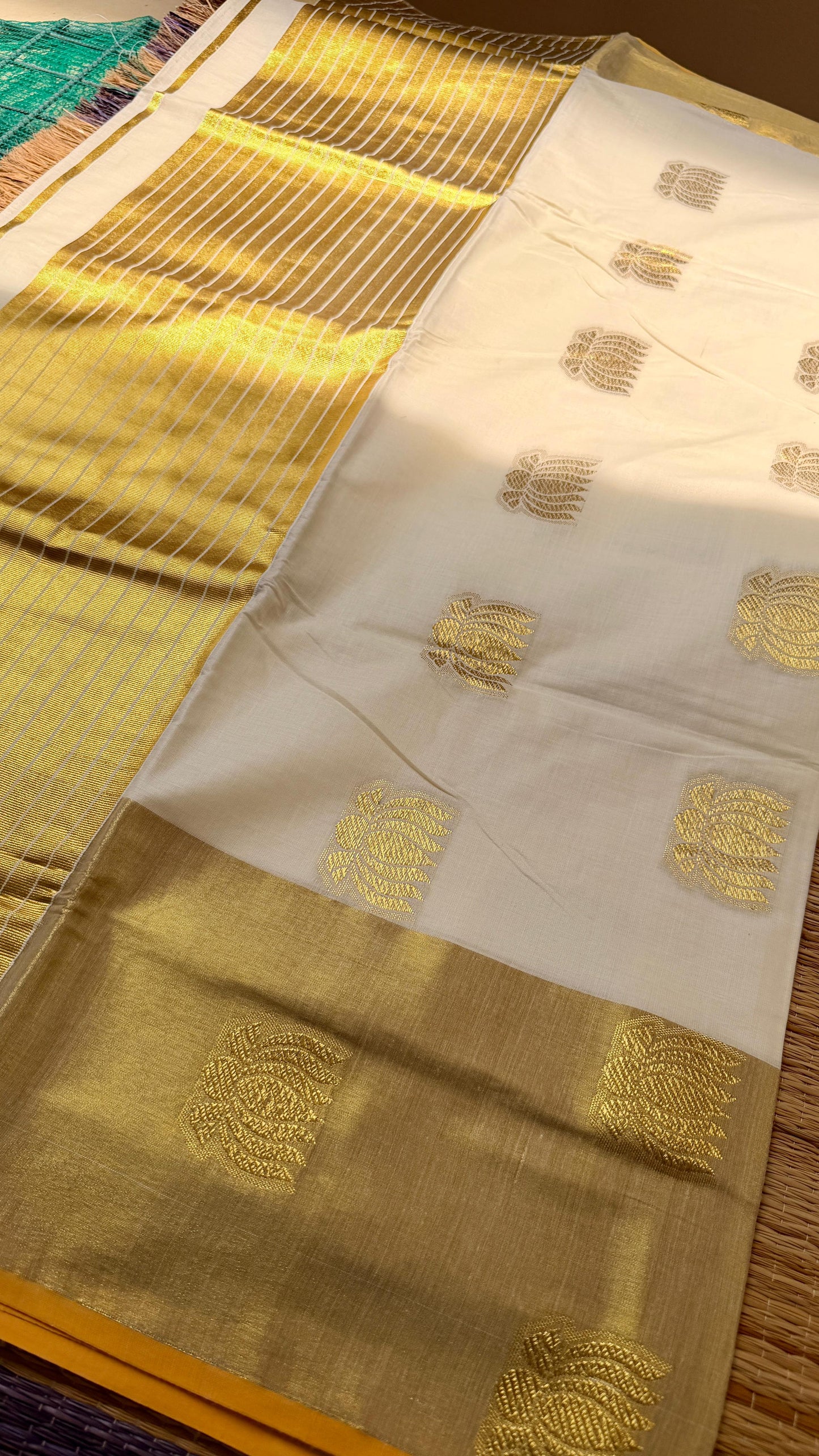ഭദ്രാ✨(Setsaree with running Blouse piece)