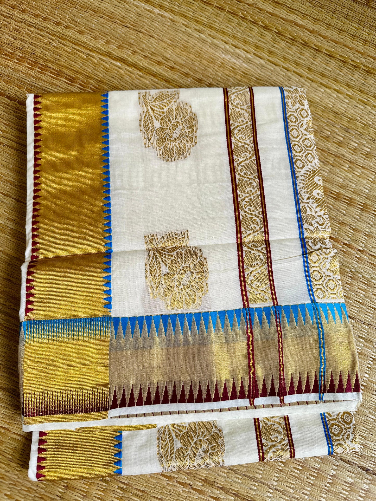 മാധവ 💛 (Setsaree with  Running Blouse piece)