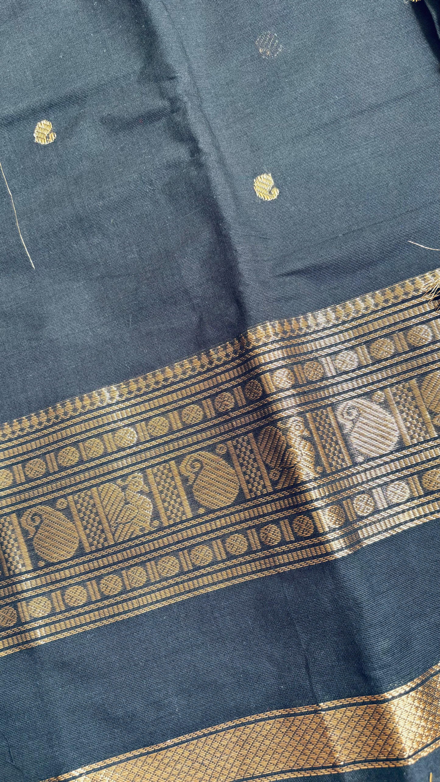 Chettinad Cotton🖤 (Color may slightly vary due to screen settings.)