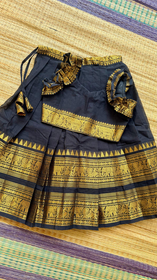 Black Chettinad ❤️ (Made to Order) (Copy)