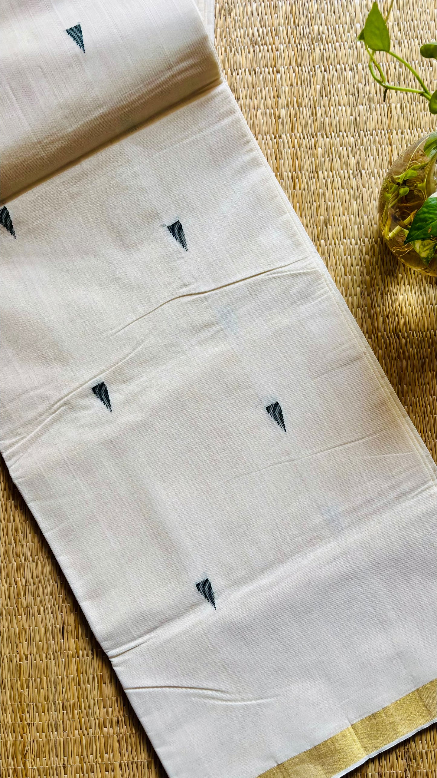 Pure Handloom Set saree with running blouse ❤️